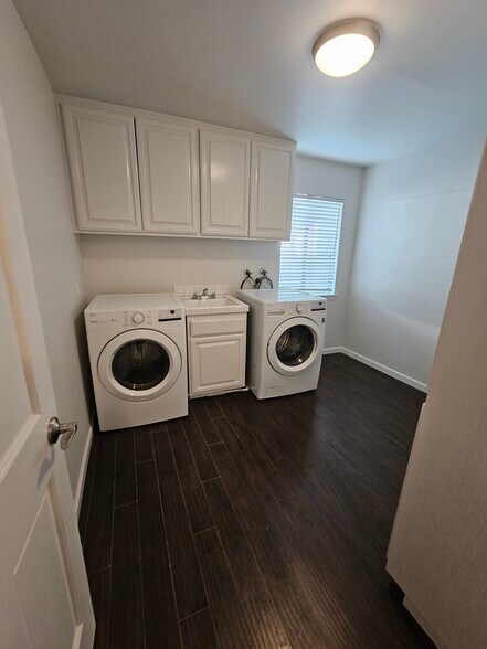 Building Photo - 3622 Roberts View Pl