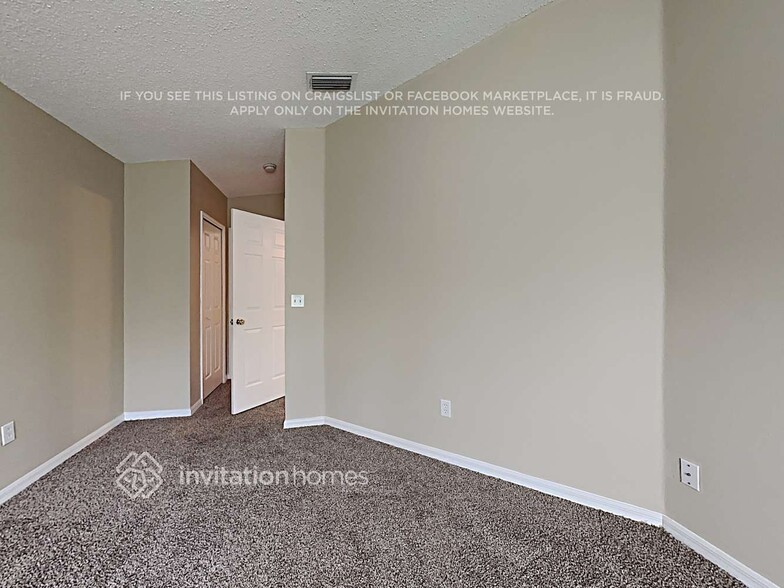 Building Photo - 11741 Brenford Crest Dr