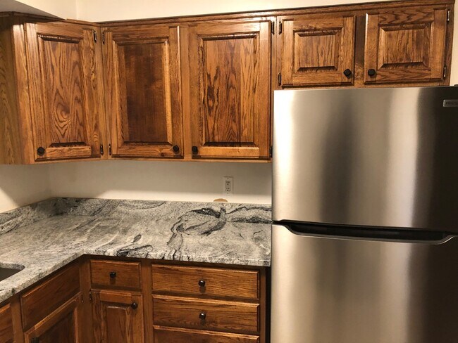 Building Photo - 3204 Spartan Rd