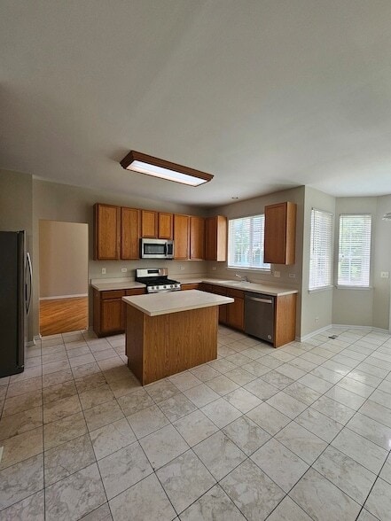 Building Photo - 420 Merry Oaks Rd