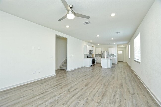 Building Photo - 204 Merrick Rd
