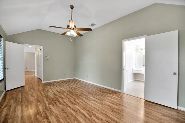 Building Photo - 2939 Sailors Moon Dr