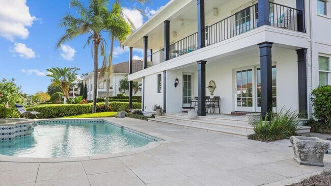 Building Photo - 4921 Lyford Cay Rd