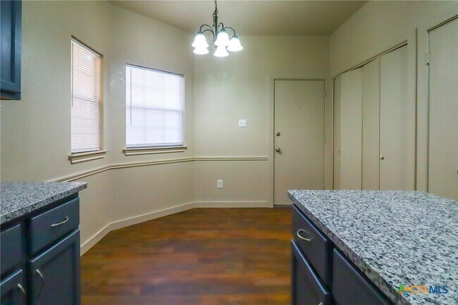 Building Photo - 3218 Rampart Loop