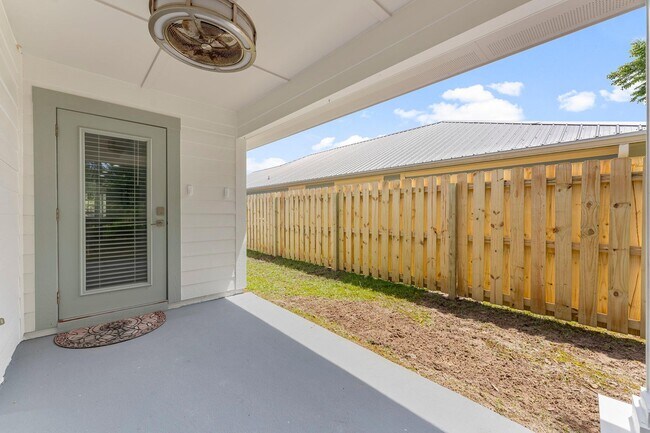 Building Photo - 4 Bald Eagle Dr