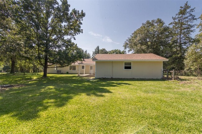 Building Photo - 2137 FM 1375