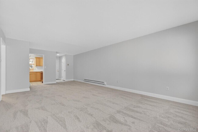 Building Photo - 180 Heritage