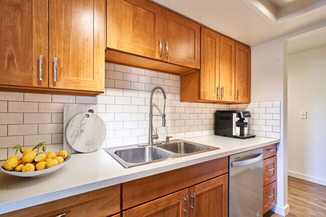 Interior Photo - Highland Ridge
