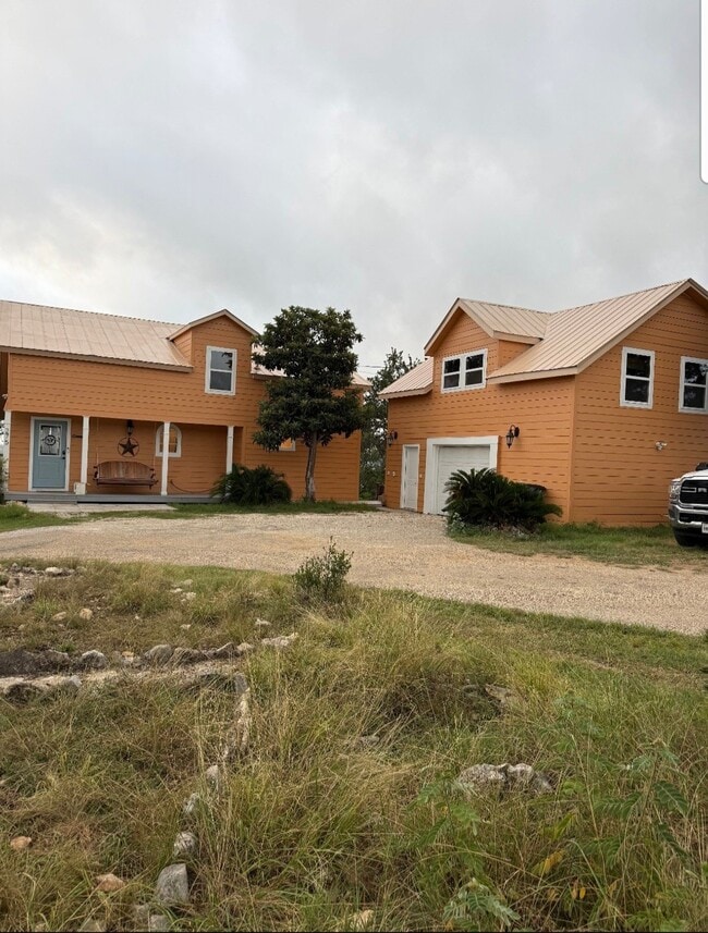 Building Photo - 275 Hill Of Contentment