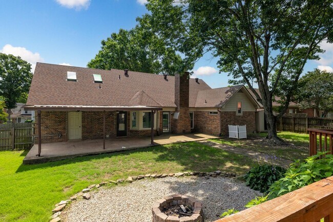 Building Photo - 3075 Stonecrest Cir