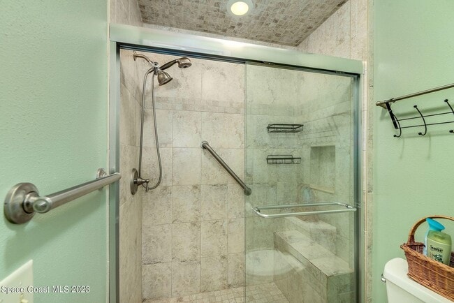 Building Photo - 440 Hawthorne Ct