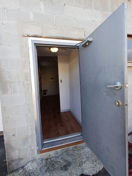 Building Photo - 5321 W Emerald St