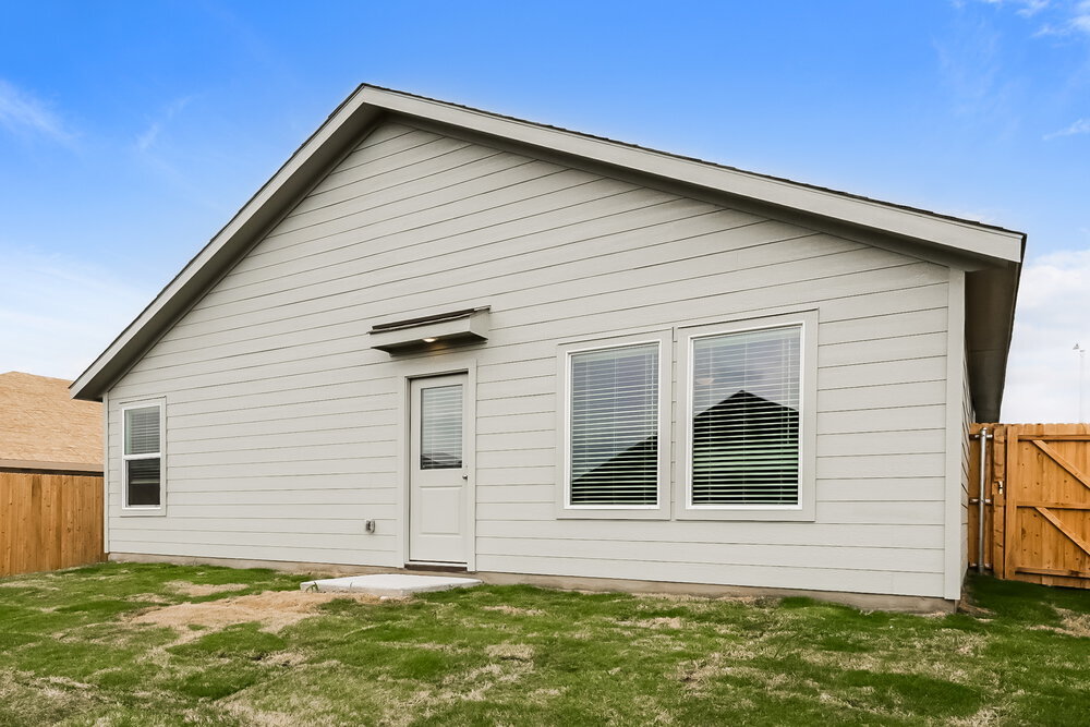 Building Photo - 10729 Revolver Dr