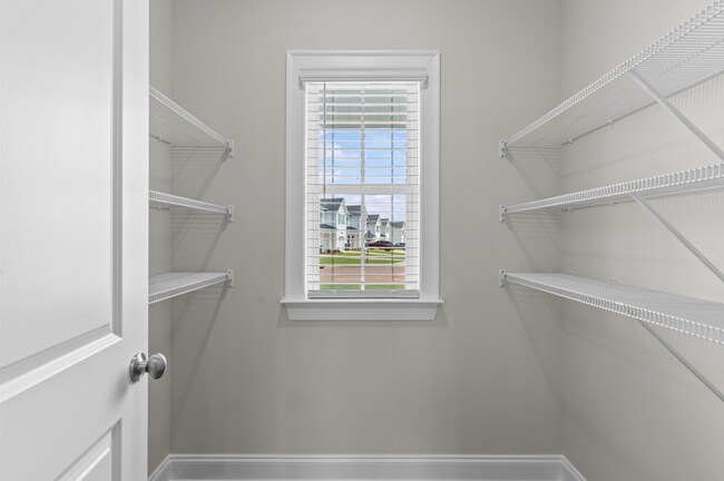 Building Photo - 214 Clifton Dr
