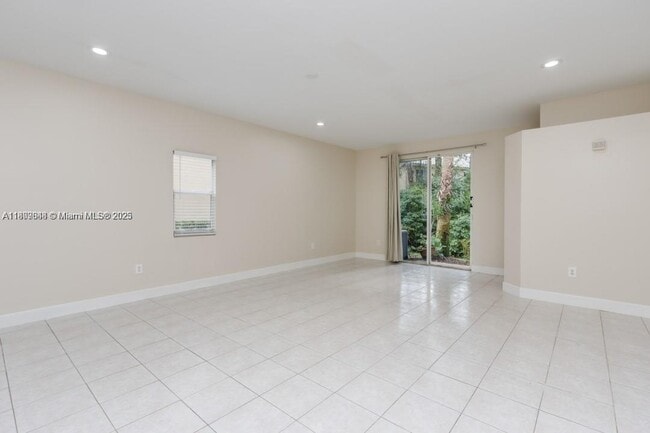 Building Photo - 4834 NW 58th Manor