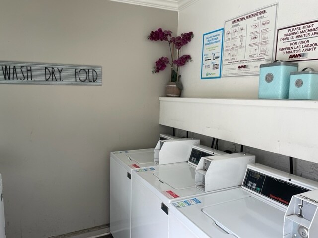 onsite laundry room - 20904 Bloomfield Ave