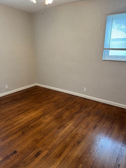 Building Photo - 426 Cowell Ave