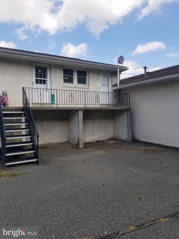 Building Photo - 163 Passmore Rd