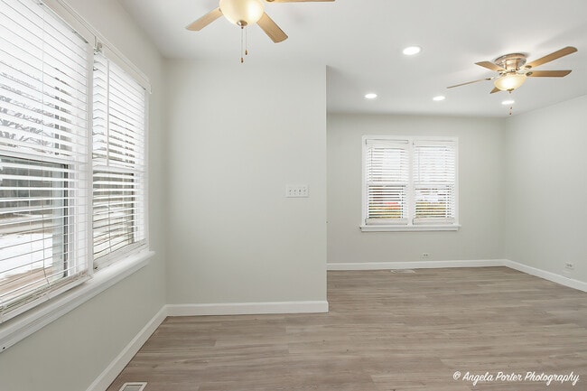 Building Photo - 33759 N Lake Shore Dr