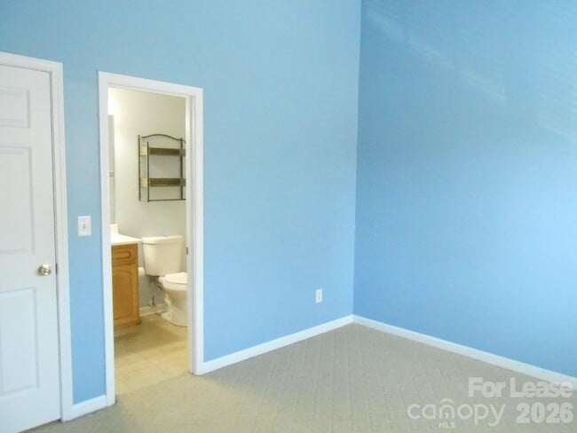 Building Photo - 10260 Reindeer Way Ln