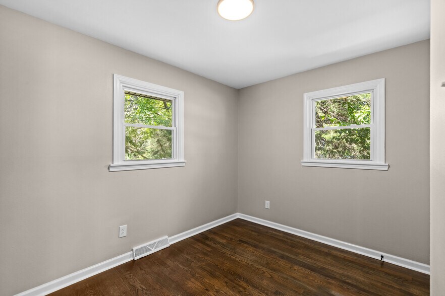 Building Photo - 1411 Caulks Hill Rd
