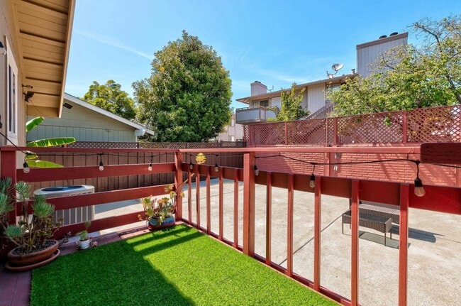 Building Photo - 1475 Fry Ln