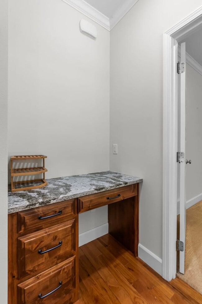 Building Photo - Beautiful Home in Walden Park