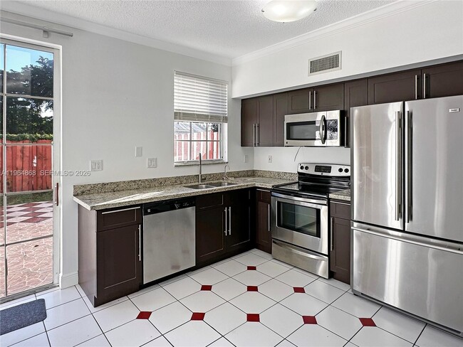 Building Photo - 8715 SW 152nd Ave