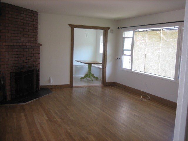 Building Photo - 632 Plumer St
