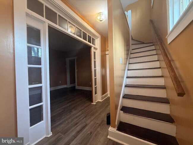 Building Photo - 720 Springfield Ave