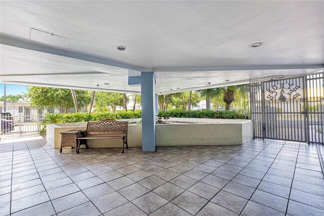 Building Photo - 8340 Harding Ave