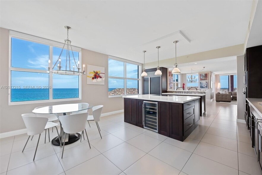 Building Photo - 2110 N Ocean Blvd