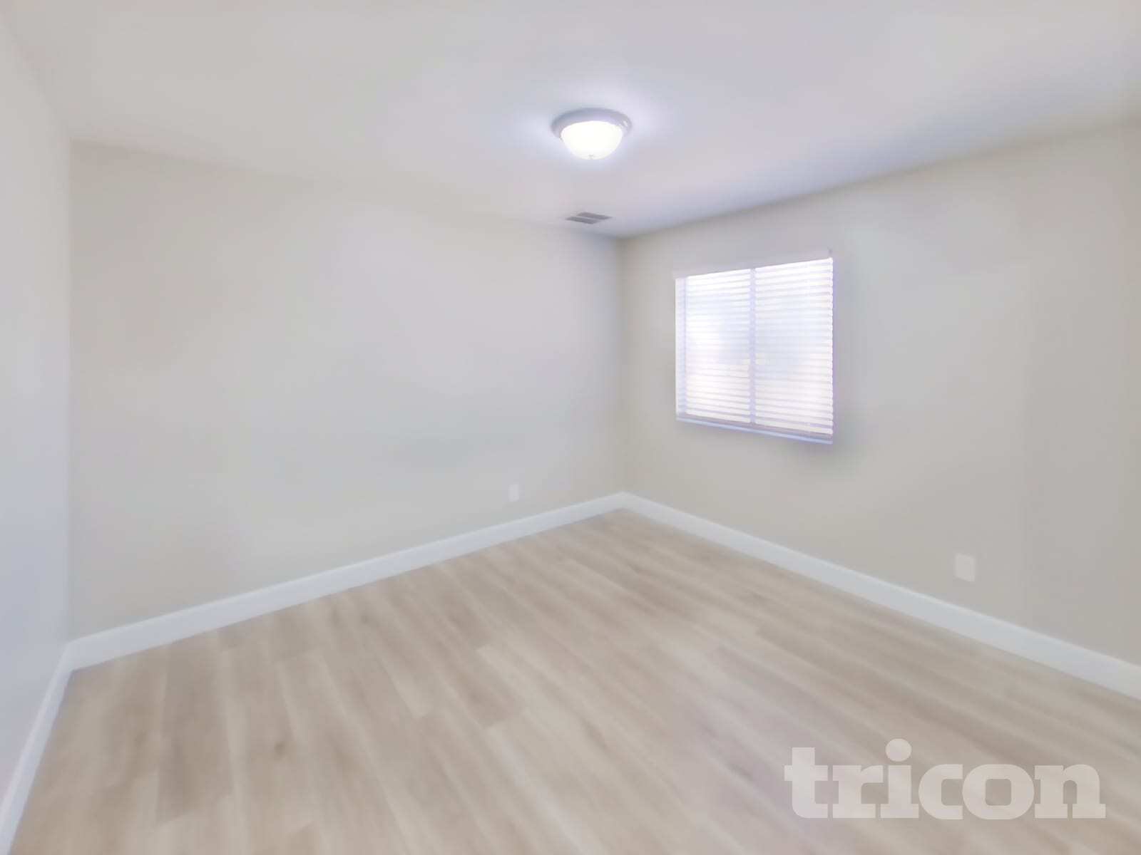Building Photo - 2613 N 89th Dr