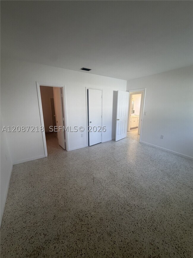 Building Photo - 9610 SW 58th St