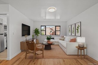 Building Photo - 671 Bronx River Rd