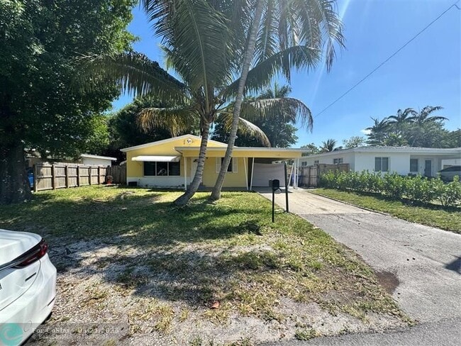 Building Photo - 1120 SW 31st St