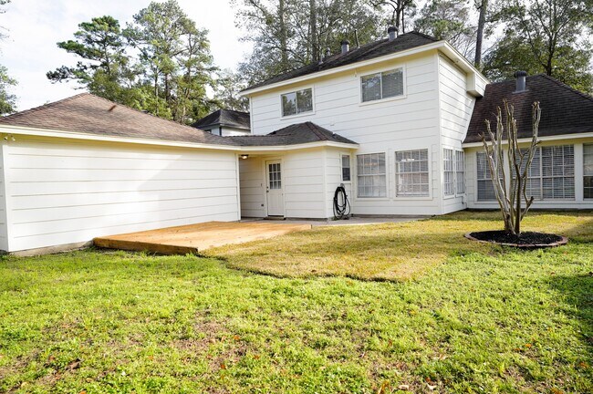 Building Photo - 11822 Hillbrook Dr