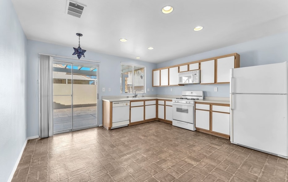 Building Photo - 5838 Heather Marie Dr