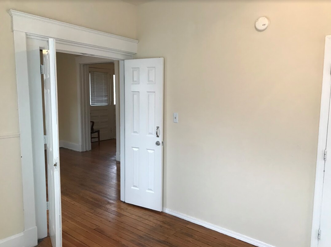 Building Photo - 2323 Moerlein Ave