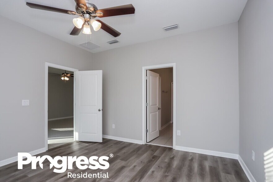 Building Photo - 11853 Brighton Knoll Loop