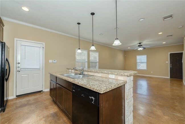 Building Photo - 3361 Keefer Loop