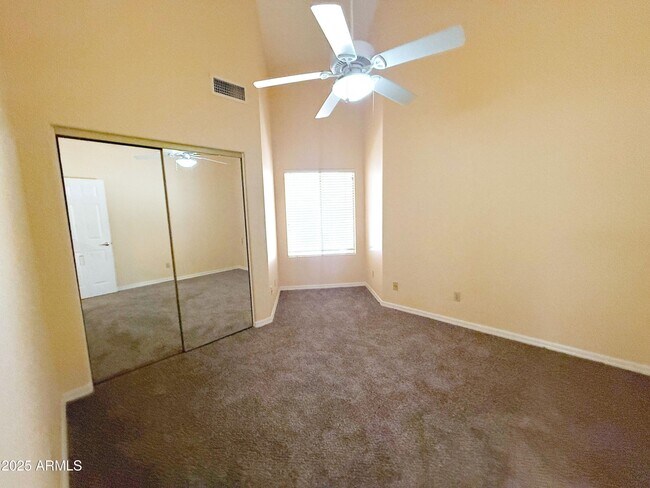 Building Photo - 694 N Longmore St