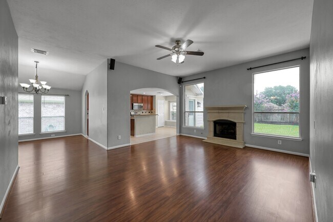 Building Photo - 21331 Timber Pines Dr