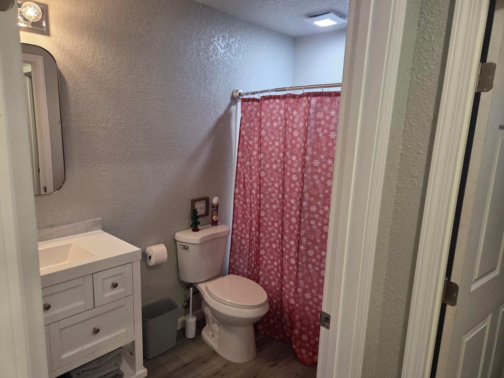 Building Photo - 2741 May St