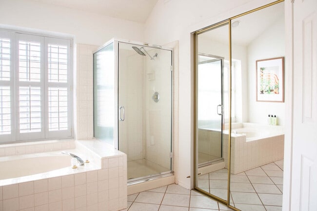 Building Photo - 2002 Chittim Trail Dr