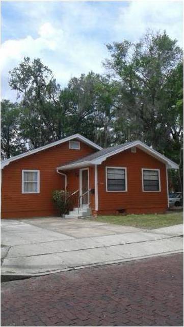 Front of the House (unit in the back) - 1520 Woodward St