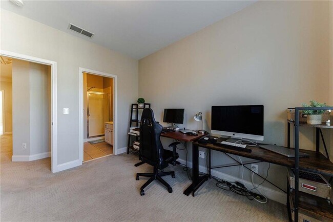 Building Photo - 2022 Cobblestone Cir NE
