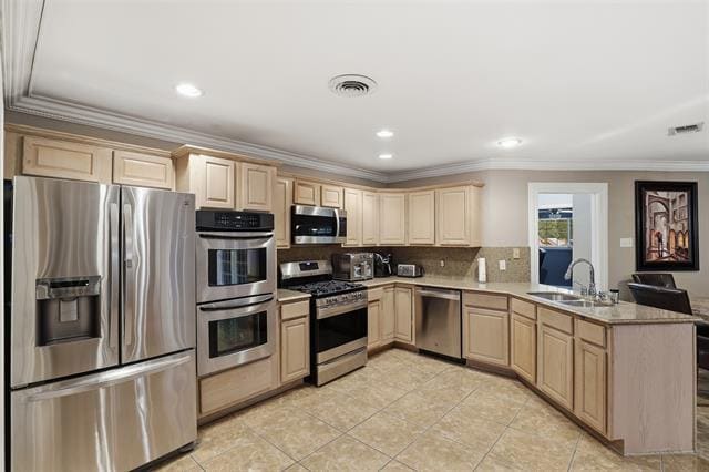 Building Photo - 6545 Lyndon B Johnson Fwy