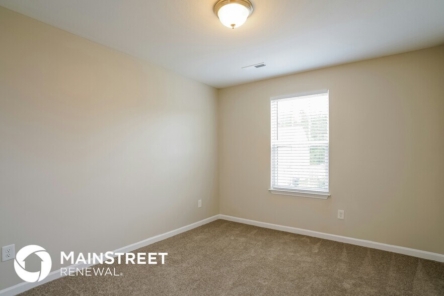 Building Photo - 4006 Glennstone Dr