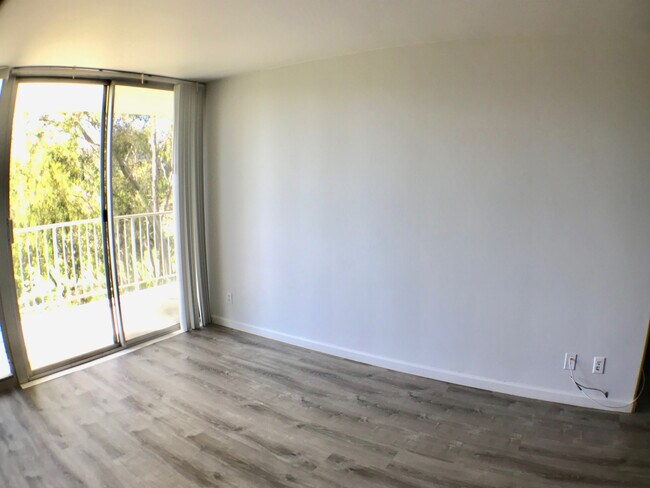 Building Photo - 259NEW